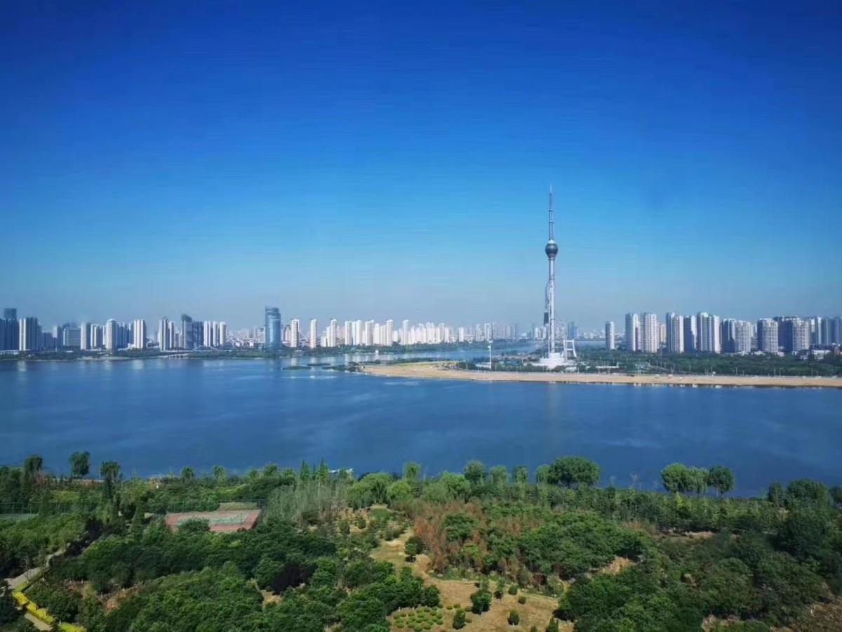 Howard Johnson Xiangyu Plaza Linyi 린이 외부 사진