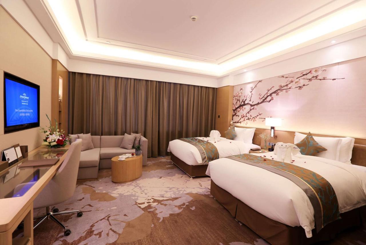 Howard Johnson Xiangyu Plaza Linyi 린이 외부 사진