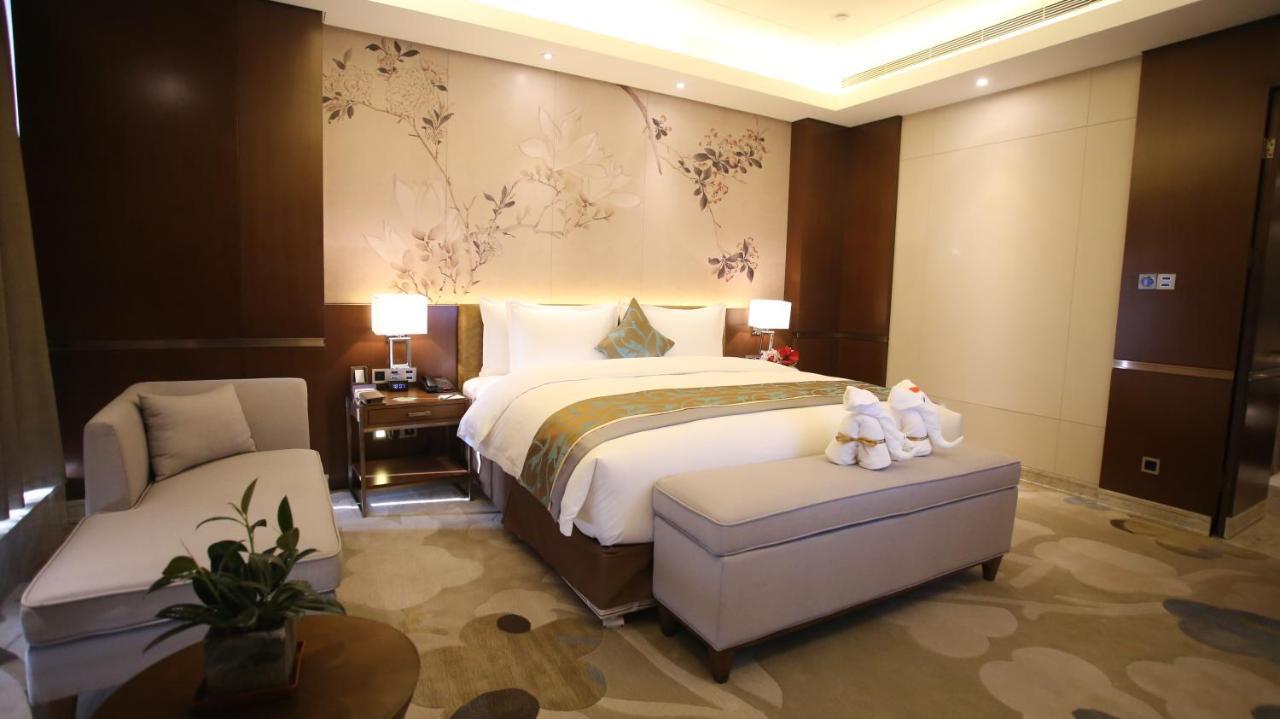 Howard Johnson Xiangyu Plaza Linyi 린이 외부 사진